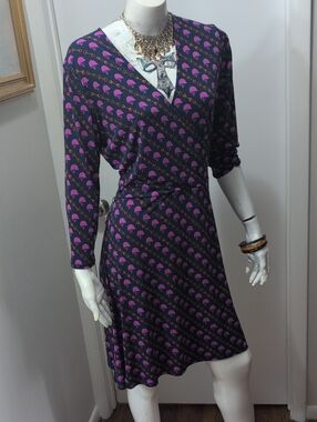 leota reye jersey faux wrap dress Leota Reye Jersey Faux Wrap Dress Size L Red Multicolor Flattering